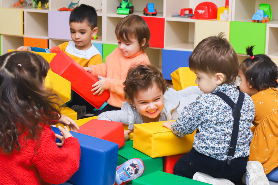 Azərbaycanda bu qədər uşaq baxçaya gedir - RƏSMI