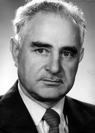 Azərbaycan kinosunun görkəmli operatoru Teyyub Axundovun anadan olmasından 105 il ötür