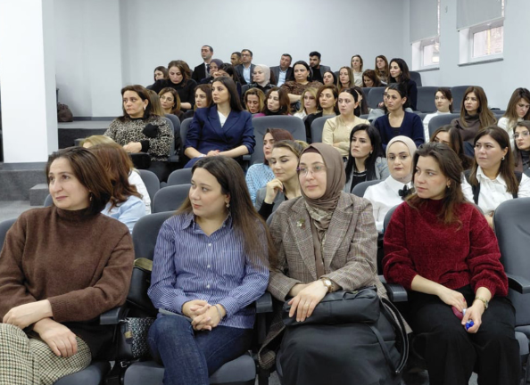 Metodik xidmət üzrə I yarımilin yekunlarına dair görüş keçirilib