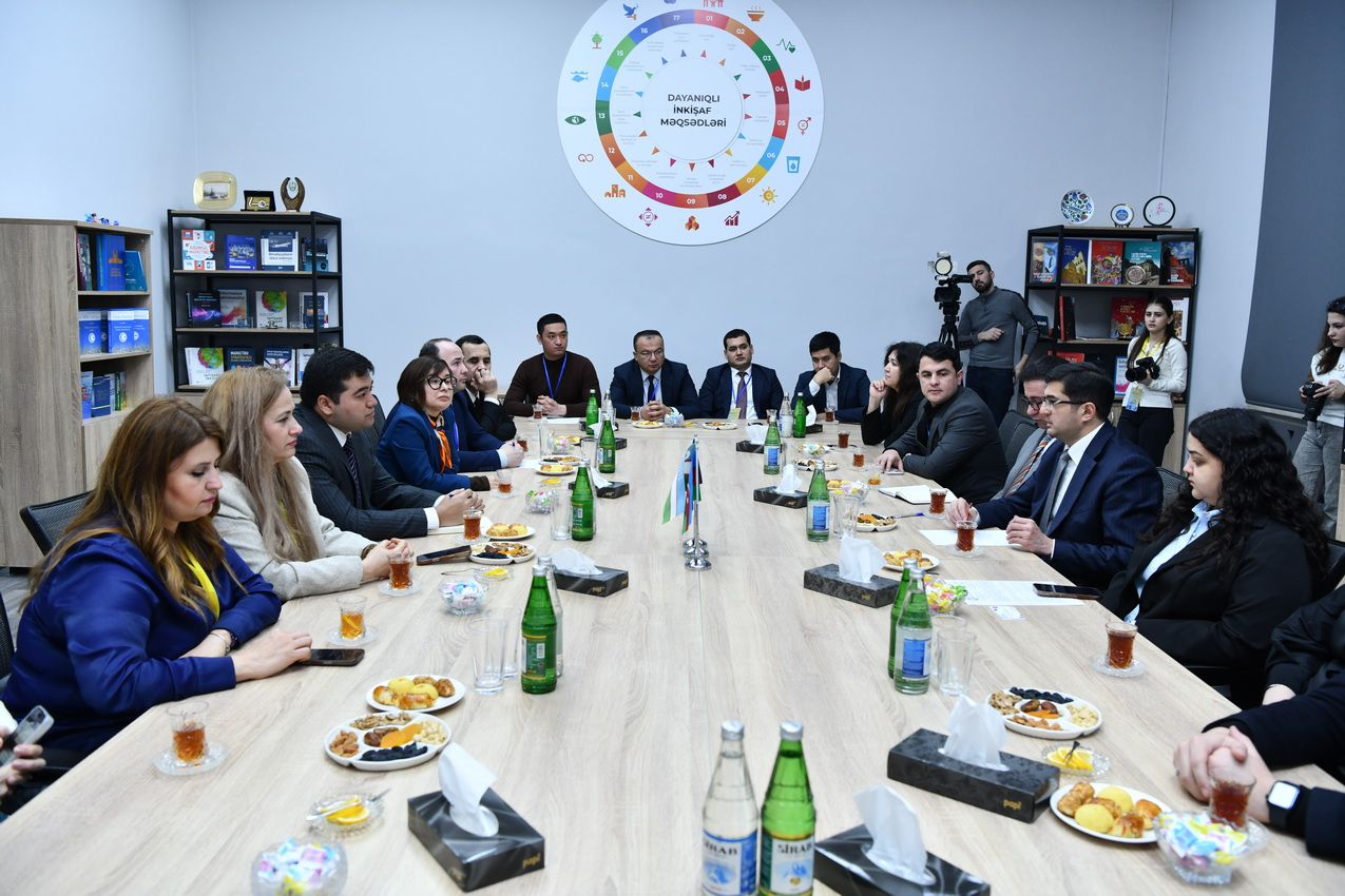 ADNSU-da Özbəkistanın ali məktəblərinin nümayəndələri ilə görüş - FOTO