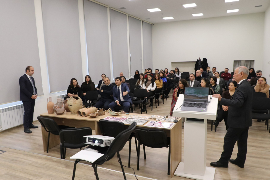 Beşbarmaq arxeoloji ekspedisiyasının 2025-ci il tədqiqatlarının yekunu təqdim olunub - FOTO