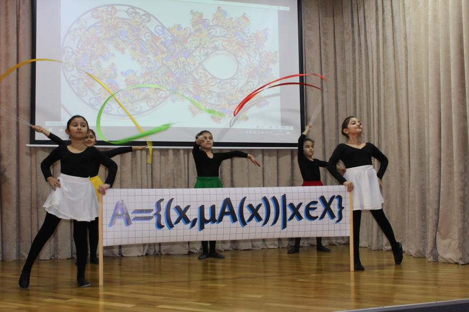 "Elmə həsr olunmuş ömür": Dünyaşöhrətli alim Lütfi Zadə yad edilib - FOTO