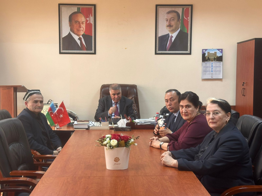 Dilçilik İnstitutunda Özbəkistan alimləri ilə əməkdaşlıq məsələləri müzakirə edilib - FOTO