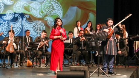 Xəzər Universitetində Aşıq Ramin Qarayevin “Sazımda – Avazımda” solo konserti keçirilib