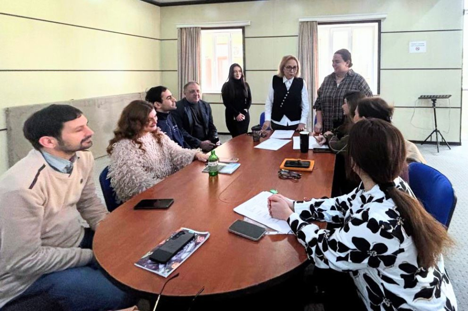 Milli Gənc Tamaşaçılar Teatrında yeni tamaşasının oxunuş məşqlərinə başlanılıb - FOTO