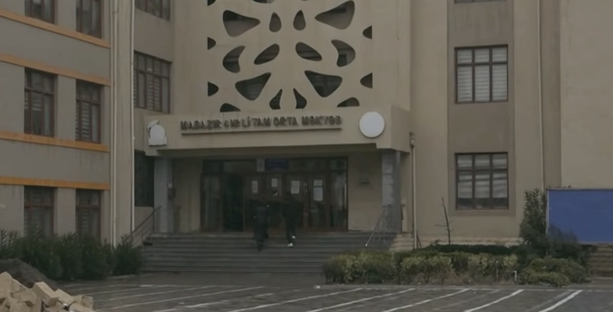 Masazır məktəbindən şikayət 