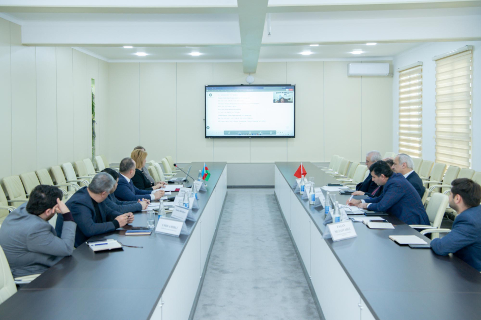 BMU Pekin Kimya Texnologiya Universiteti ilə əməkdaşlığını genişləndirir