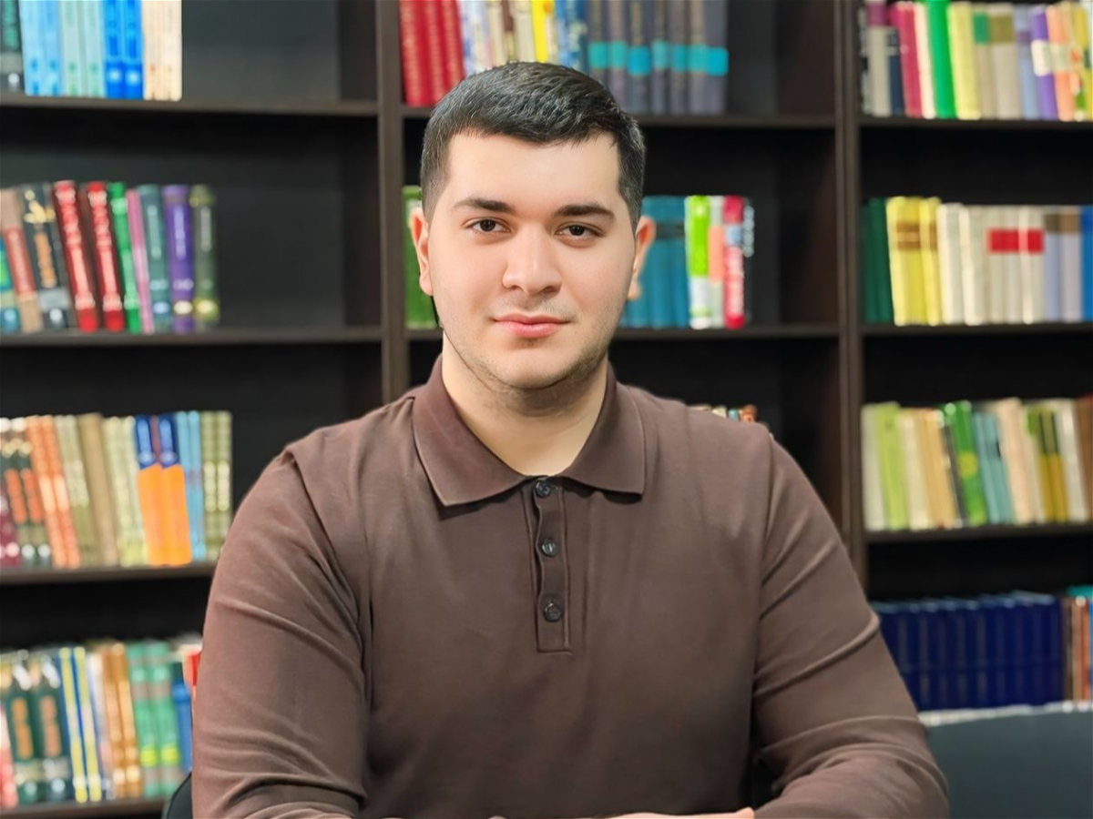 ADU-nun əməkdaşı təltif olunub - FOTO