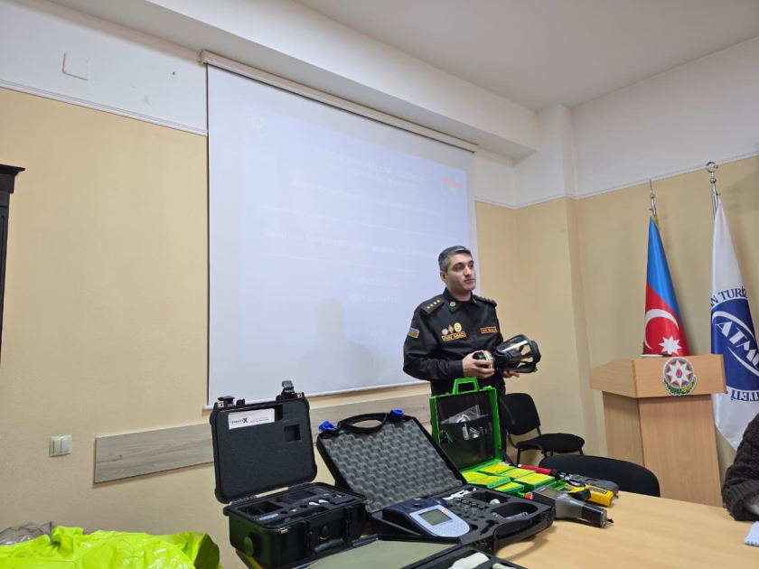 FHN əməkdaşları ATMU-da nümunəvi dərs keçiblər - FOTO