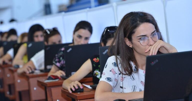 Xarici dil üzrə fəlsəfə doktoru imtahanlarının tarixi açıqlanıb.