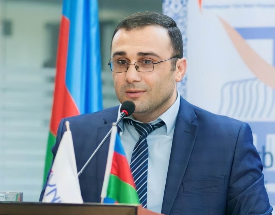 "Təhsil sistemində əsas problem tədris proqramındadır" -  Təhsil eksperti Ramin Nurəliyev 