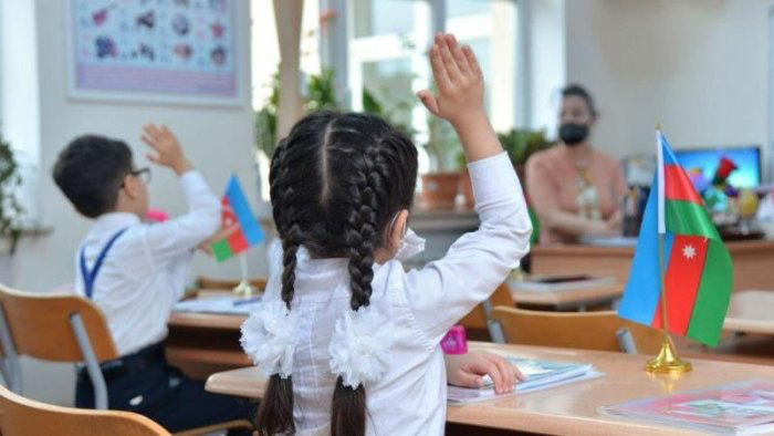 Məktəblərlə bağlı YENİ LAYİHƏ – Pulu haradan və necə qazanacaqlar?