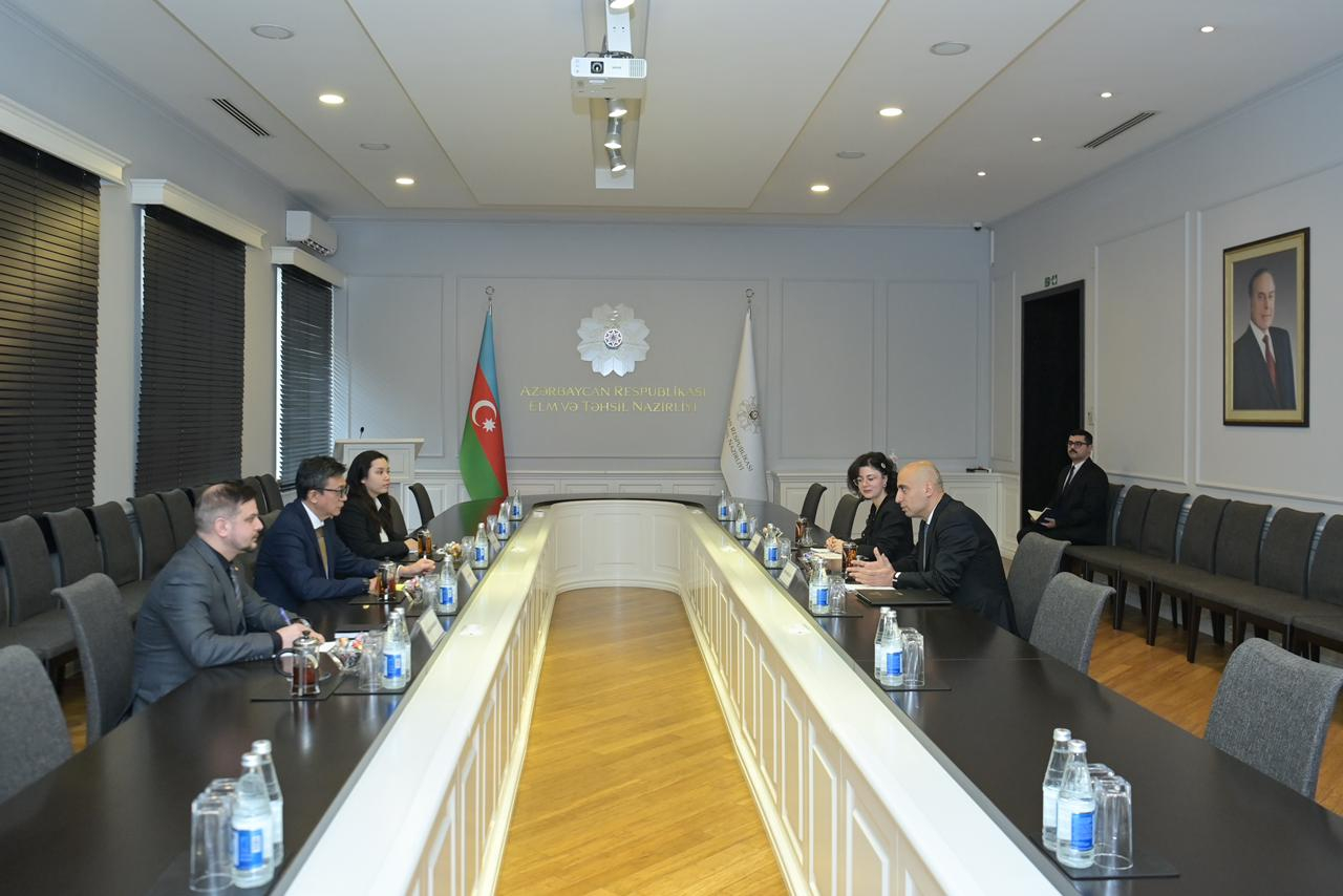 Elm və təhsil naziri İndoneziyanın ölkəmizdəki səfiri ilə görüşüb