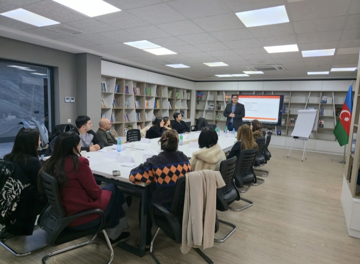 DİM-də təlim: “Ünsiyyət bacarıqlarının inkişafı” - FOTO