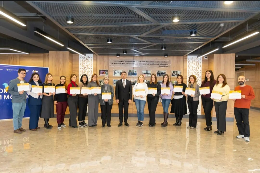 ADU əməkdaşları “Süni İntellekt Savadlılığı” təlimində iştirak ediblər - FOTOLAR