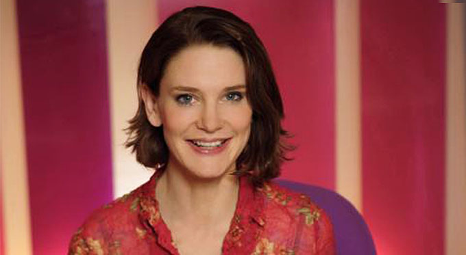 Susie Dent uşaqların lüğət ehtiyatını artırmaq üçün fəndlərini bölüşür
