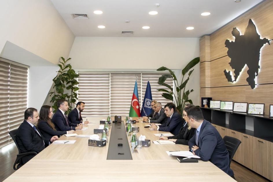 Harvardın Beynəlxalq İnkişaf Mərkəzi Azərbaycanın əmək bazarı göstəricilərini təhlil edir