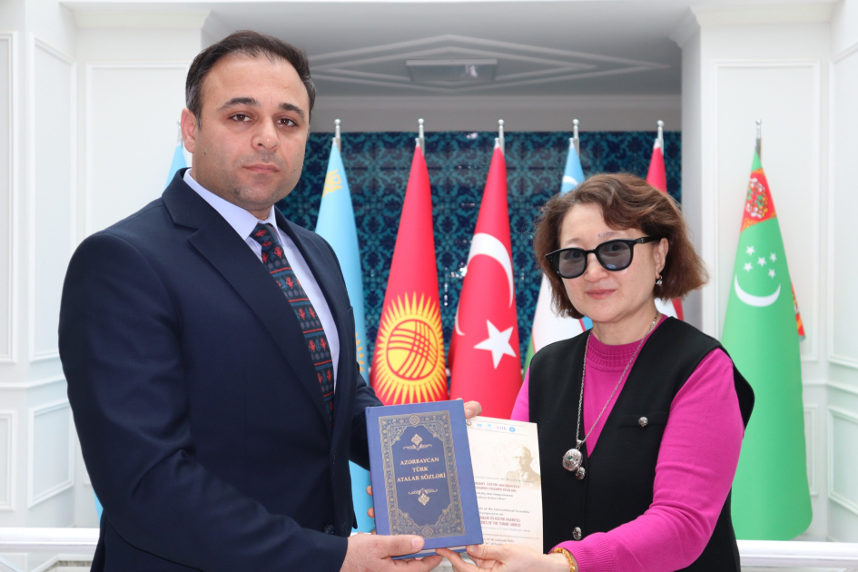 Türk Mədəniyyəti və İrsi Fondu ilə Folklor İnstitutu arasında əməkdaşlıq perspektivləri müzakirə olunub - FOTO