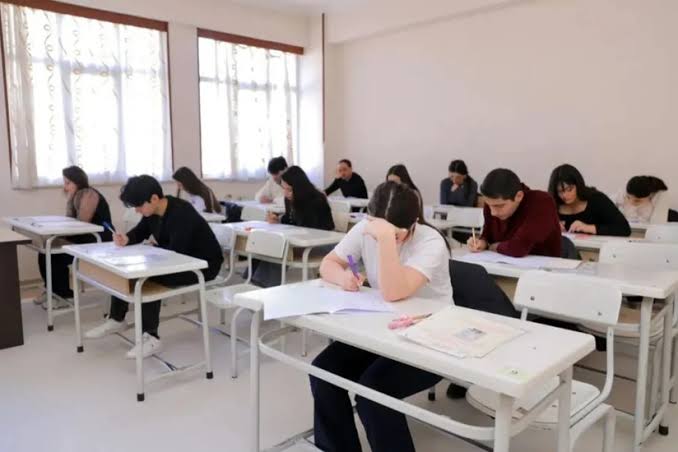 Naxçıvanda magistraturaya qəbul imtahanında 542 bakalavr iştirak edib