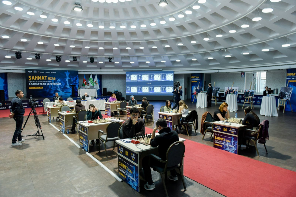 Azərbaycan çempionatı: Üç şahmatçı yarımfinala yüksəlib