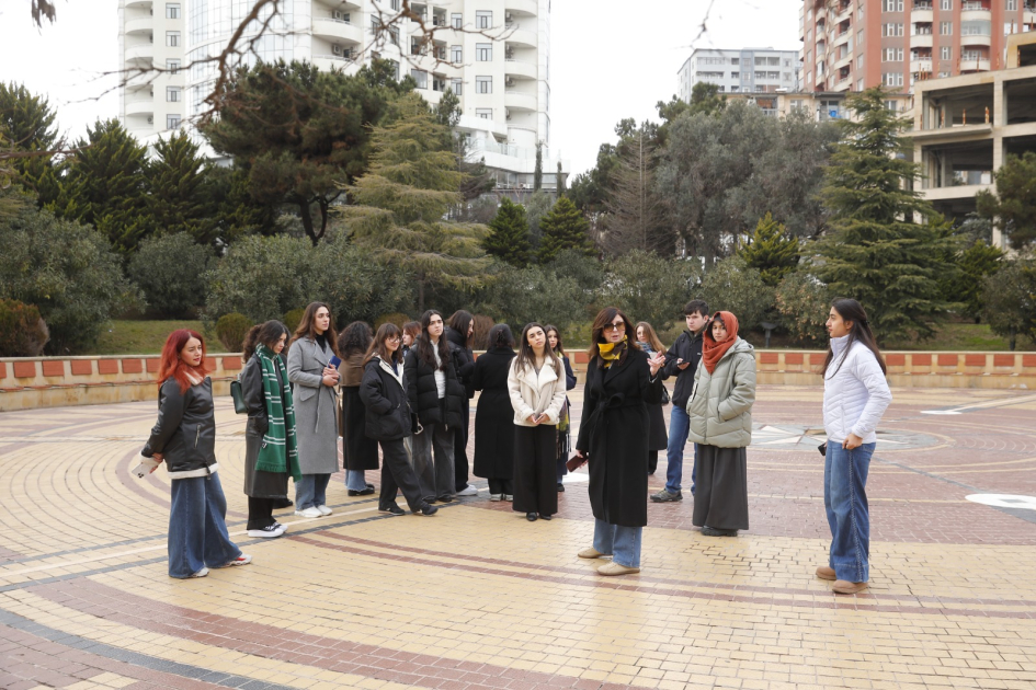 AzMİU-da WUF13 çərçivəsində tələbələr üçün beynəlxalq tematik təlim keçirilib