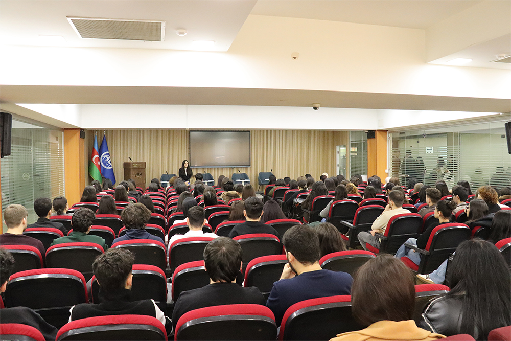 Azərbaycan Universitetində bakalavr və magistr tələbələri üçün istehsalat və elmi təcrübələr başlayıb - FOTO
