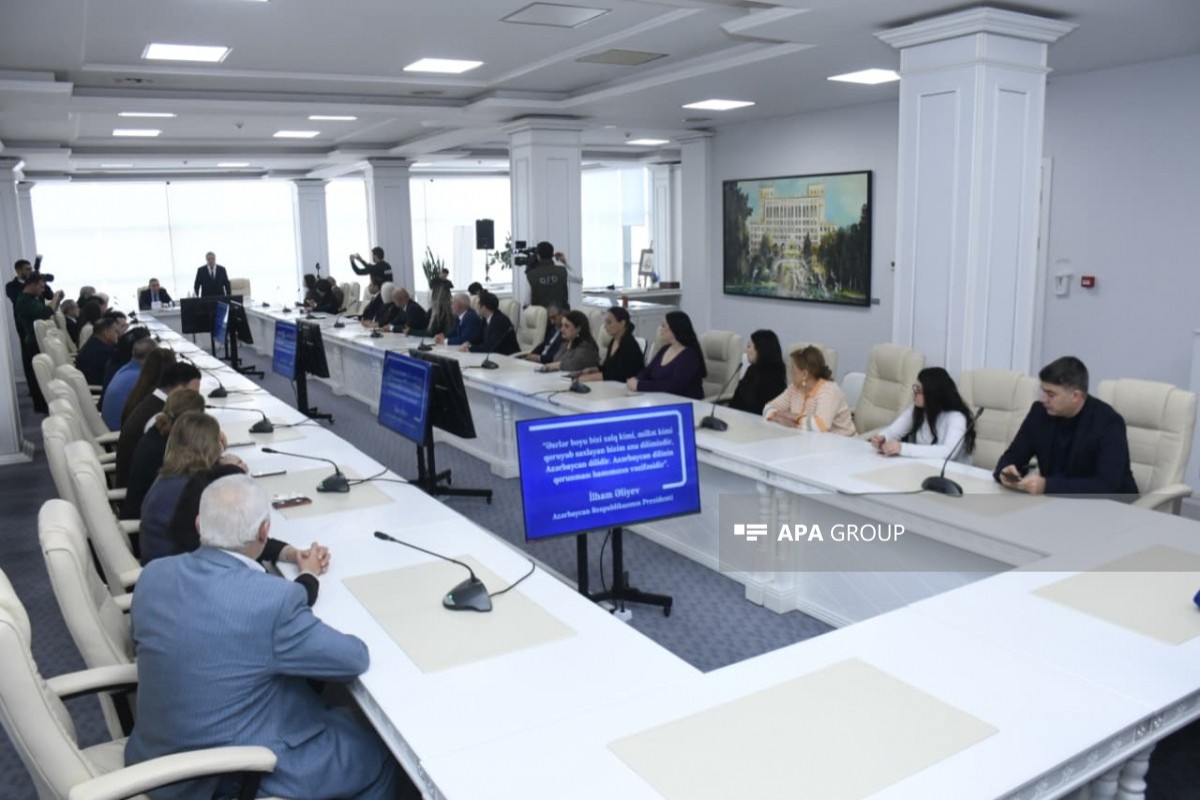 "Medianın dili elmi müzakirə müstəvisində" adlı konfrans keçirilib 