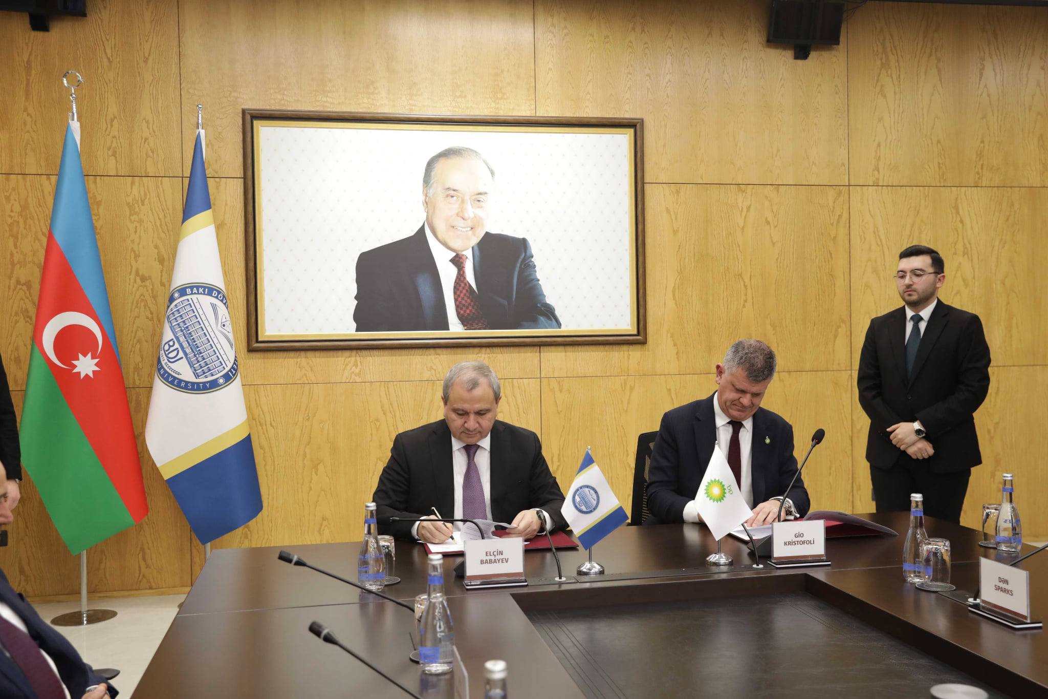 Bakı Dövlət Universiteti və bp arasında yeni əməkdaşlıq sazişi