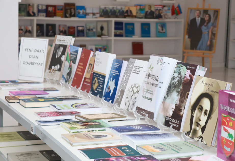 MEK-də yeni elmi nəşrlərin sərgisi açılıb
