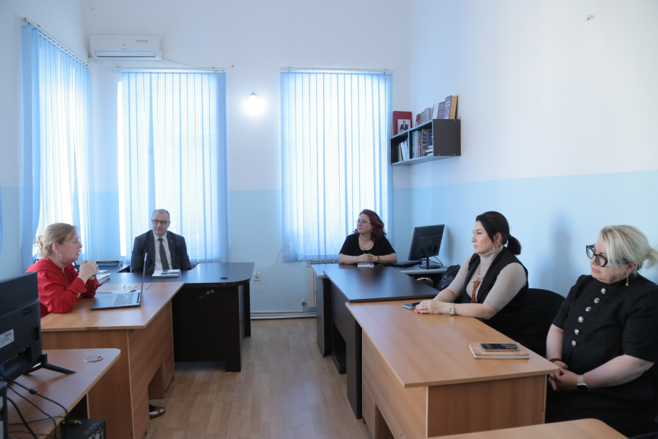 Güney Azərbaycan folklorunun Türkiyədə tədqiqinə dair elmi məruzə dinlənilib