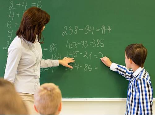 Naxçıvanda fəxri ada layiq görülən müəllimlərin SAYI  Müəllimlər və elm adamları