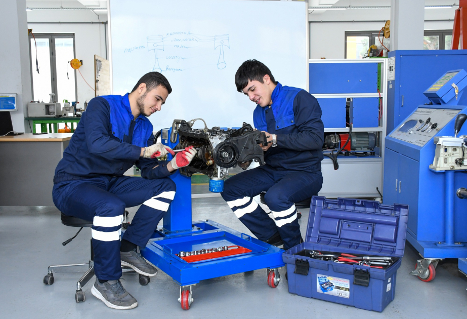 Növbəti ildən peşə təhsilində tədrisi dayandırılacaq ixtisas varmı?