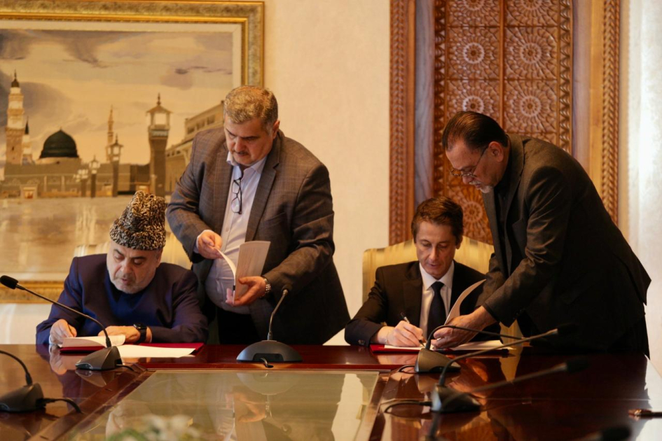 Qafqaz Müsəlmanları İdarəsi ilə Nizami Gəncəvi Beynəlxalq Mərkəzi arasında Anlaşma Memorandumu imzalanıb