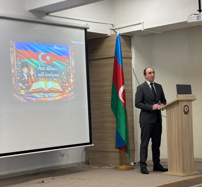 AMEA Folklor İnstitutu və 2 nömrəli liseydə Beynəlxalq Ana Dili Günü qeyd olunub