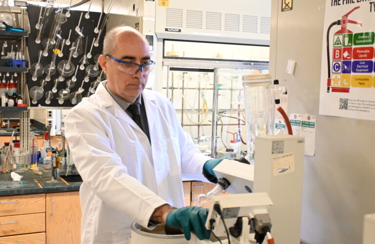 ABŞ universiteti UNEC alimi haqqında məqalə dərc edib: “UNEC-dən Vaşinqton Universitetinə”