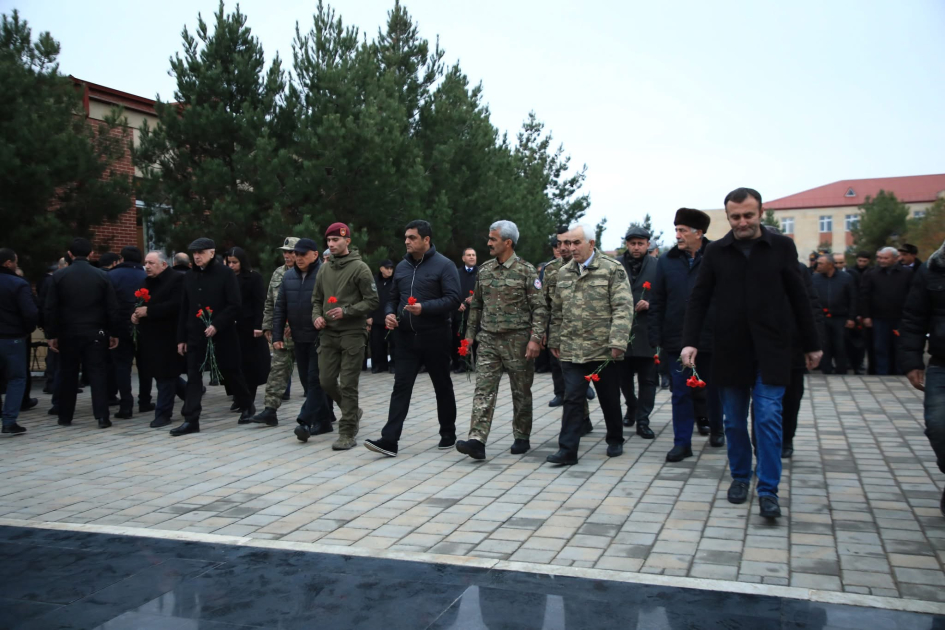 Gəncədə Xocalı soyqırımının 34-cü ildönümü ilə əlaqədar ümumşəhər tədbiri keçirilib.