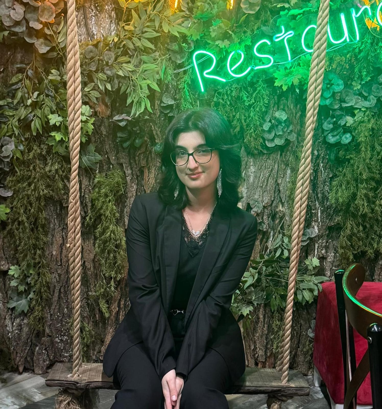 Humay Əzizli: “Jurnalistika mənim yaradıcı sahəyə addımım oldu