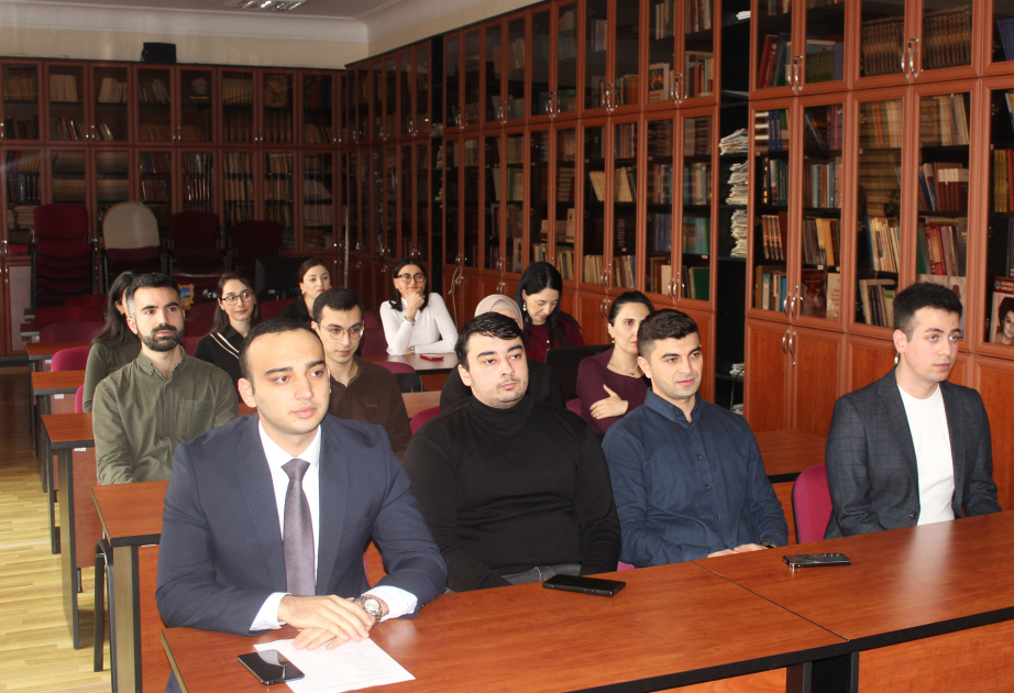 Süni intellekt və rəqəmsal inkişaf istiqamətində perspektivlərə gənclərin münasibəti - dəyirmi masa