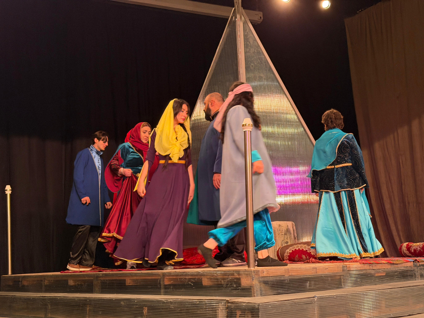 İrəvan Dövlət Azərbaycan Dram Teatrında yeni tamaşanın məşqləri davam edir