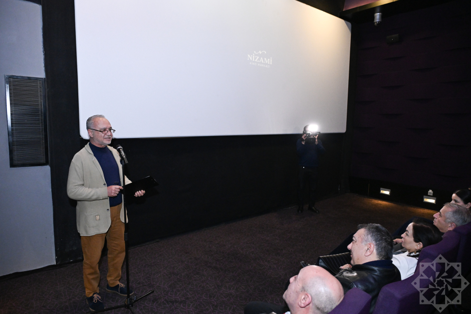 Nizami Kino Mərkəzində “Bir səfərin izi ilə - ABŞ” filminin təqdimatı olub