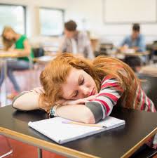 Azərbaycanda universitetlərdə dərs saatı azaldılır?