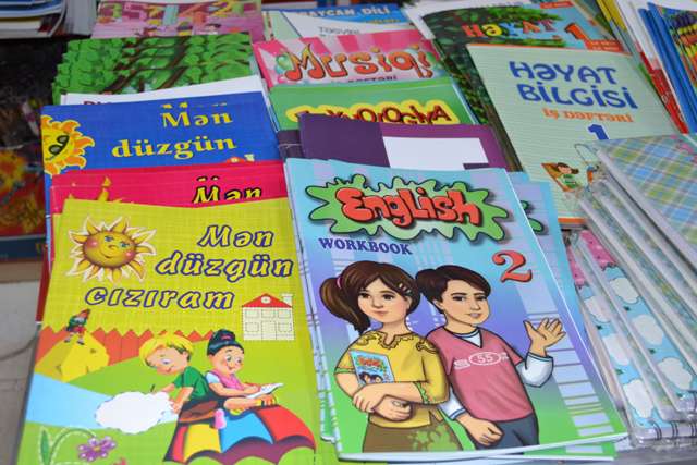 Bu dərs vəsaitləri də dövlət hesabına verilə bilər