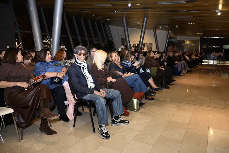 Cəmilə Haşımovanın gözəllik və harmoniya dünyası Milli Xalça Muzeyində