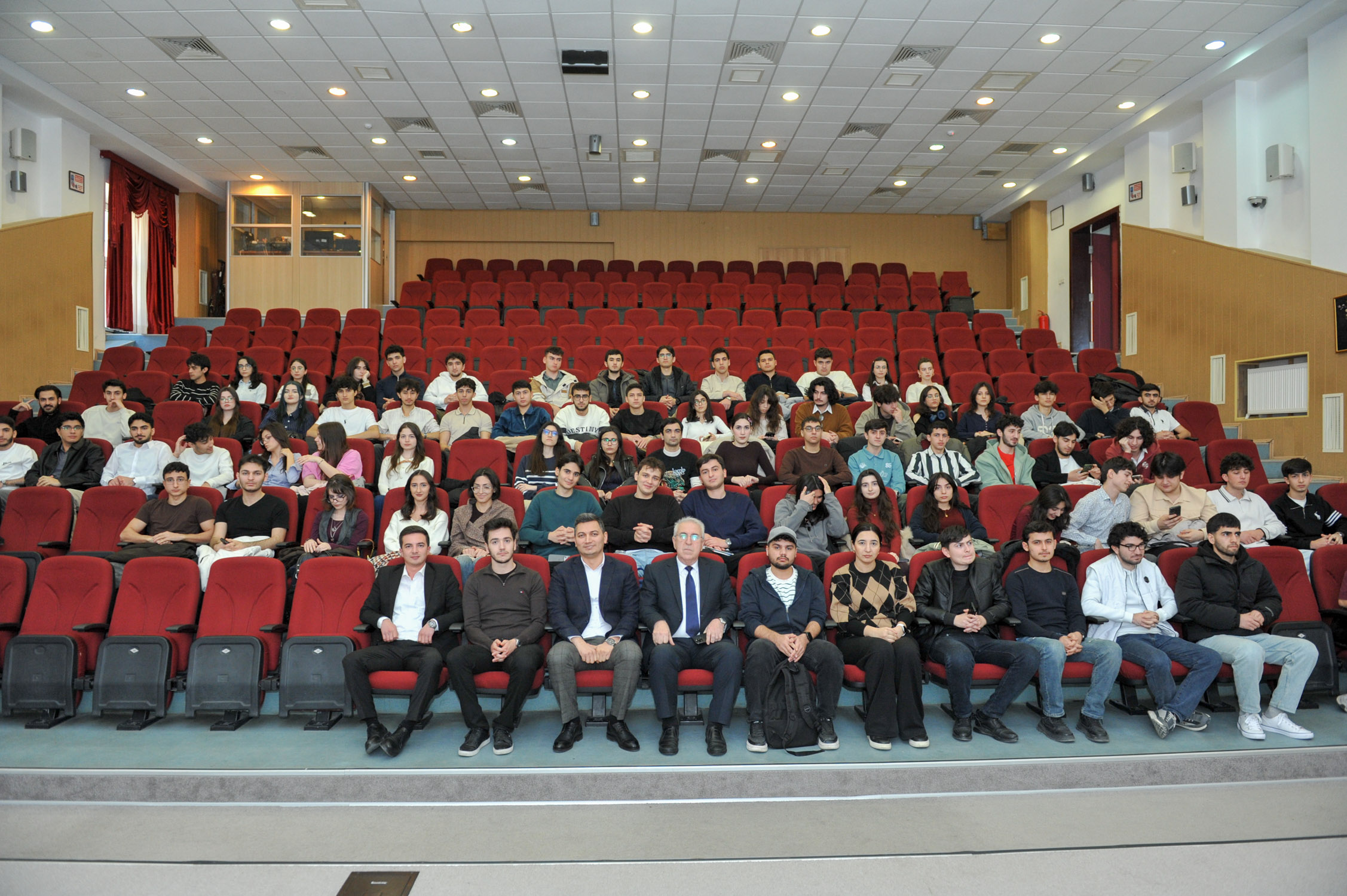 BMU-nun 85 tələbəsi beynəlxalq İT təhsili proqramına qəbul olunub - FOTO