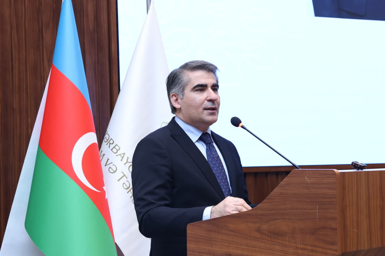 “TəhsilPlus” Müəllimlərə Minnətdarlıq Mesajı Göndərir