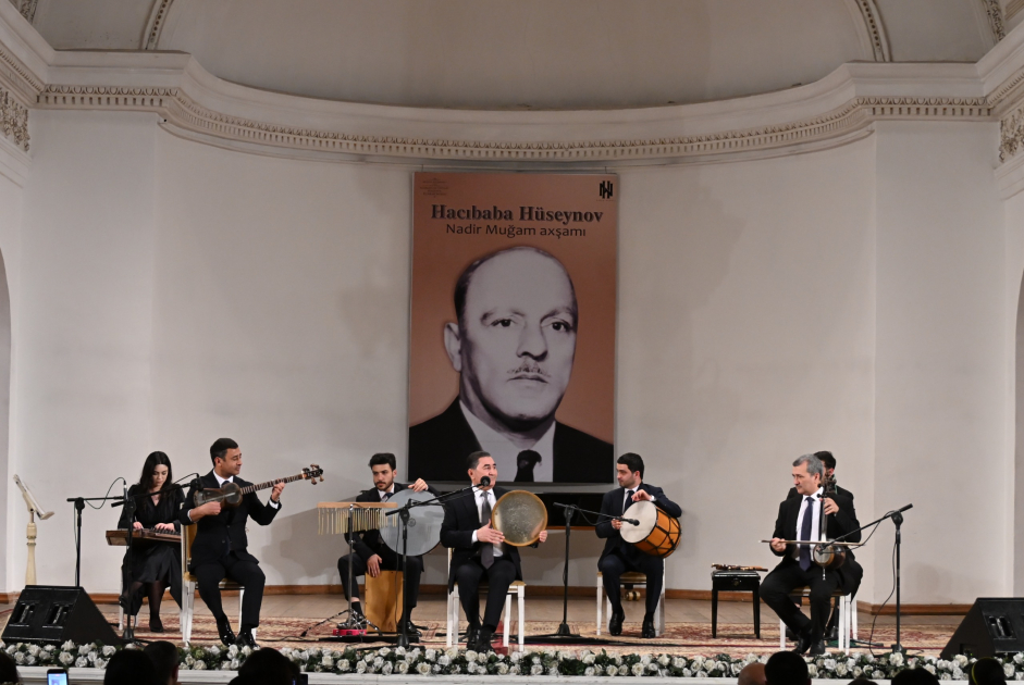Hacıbaba Hüseynovun zəngin muğam irsinə həsr olunan musiqi axşamı