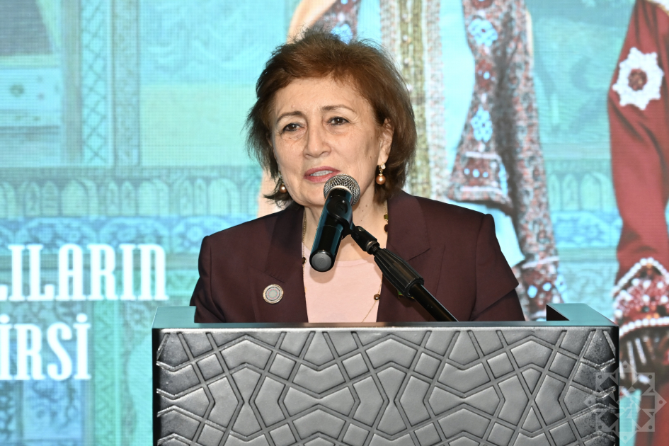 Qərbi azərbaycanlıların milli geyim irsinin nadir nümunələrinin toplandığı kitab