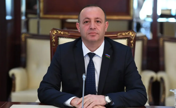 Vasif Qafarov: Özəl məktəblərdə çalışan müəllimlər də sertifikasiyadan keçməlidir