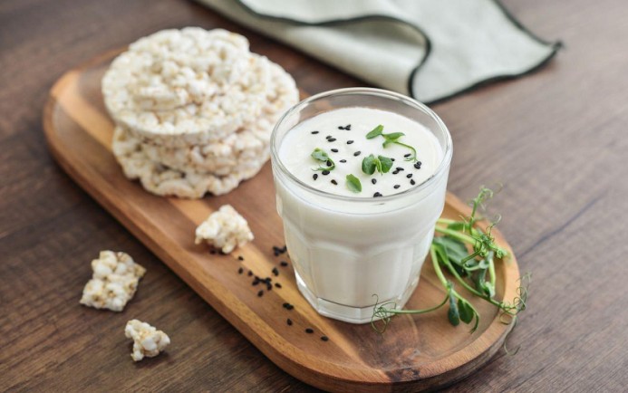 Gündəlik istifadə etdiyiniz bu qidalarda gizli spirt ola bilər