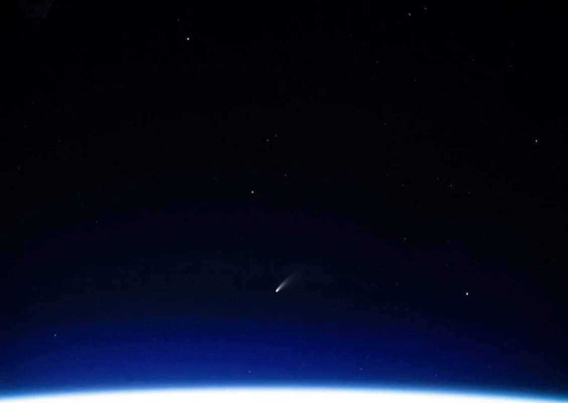 Günəşə yaxınlaşan kometanı gözlə görmək mümkün olacaq